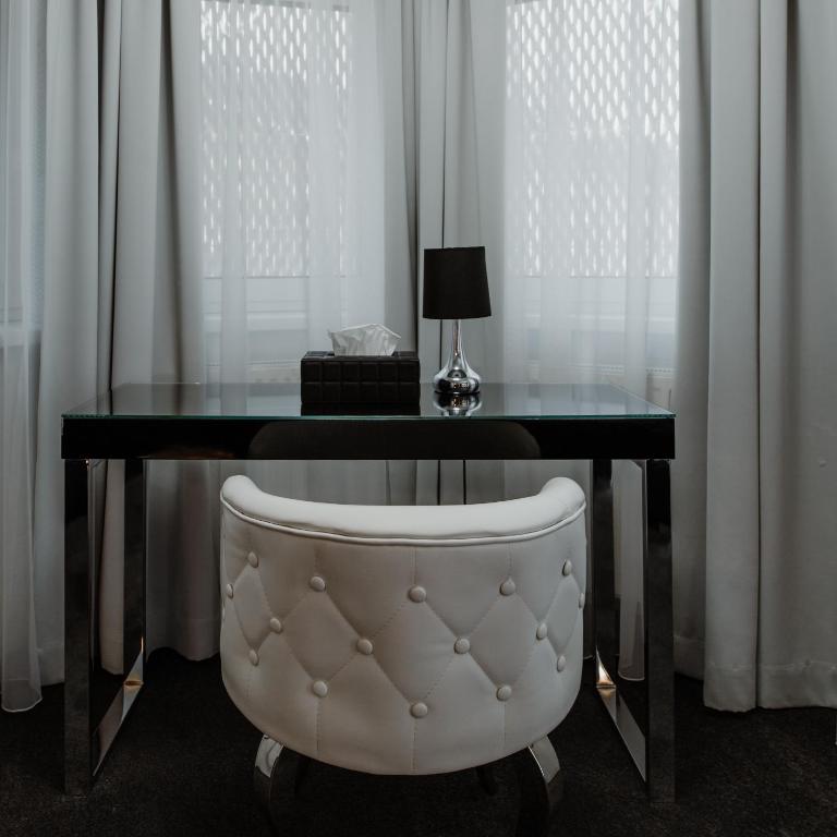 The Place Boutique & Design Hotel Flachau - Doppelzimmer mit Zustellbett (4 Erwachsene) - 3