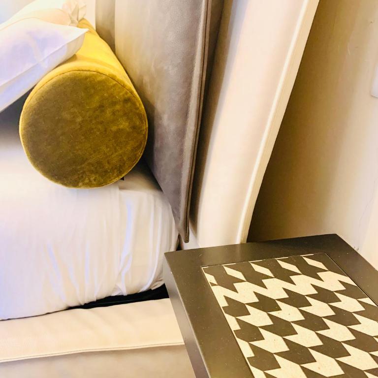 Palazzo Baj in Trastevere - Suite con Vista Città - 12