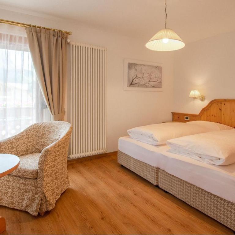 Hotel Villa Eden - Large Double or Twin Room - 3