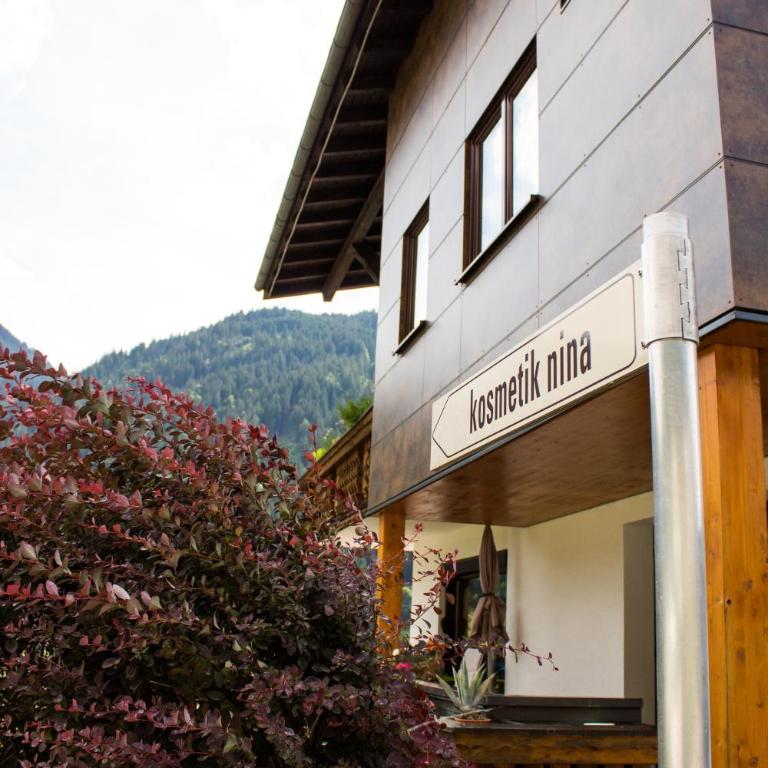Haus Ganeu - Apartment mit Balkon - 41