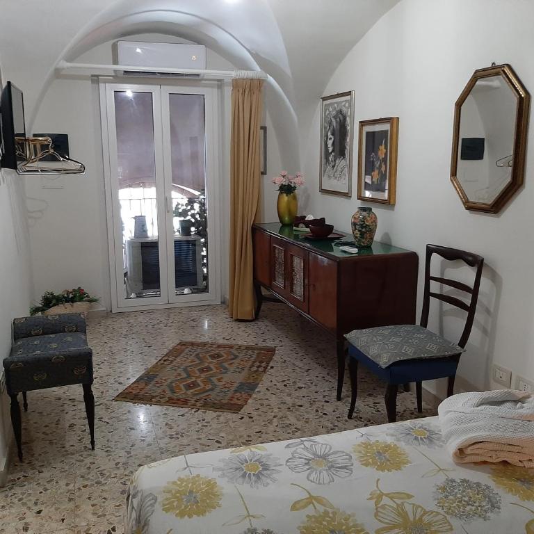 Casa Famoso - Two-Bedroom House - 10