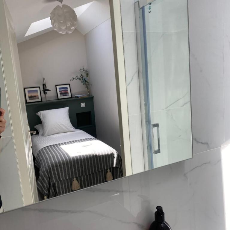 Le Petit Bijou Sète, 5 appartements - Luxury Two-Bedroom Apartment with Private Terrace - Penthouse - 3