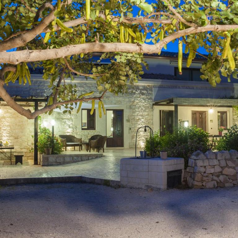 CASA GALO' - POOL & TENNIS-GELSO apartment - Deluxe Two-Bedroom Apartment with Garden View - 35