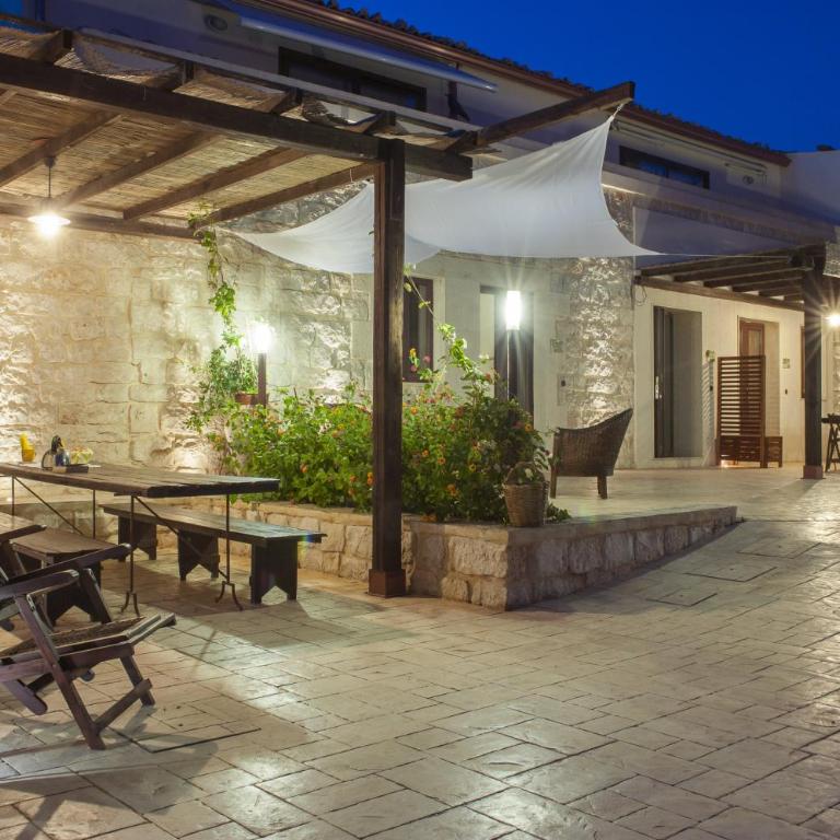 CASA GALO' - POOL & TENNIS-GELSO apartment - Deluxe Two-Bedroom Apartment with Garden View - 30