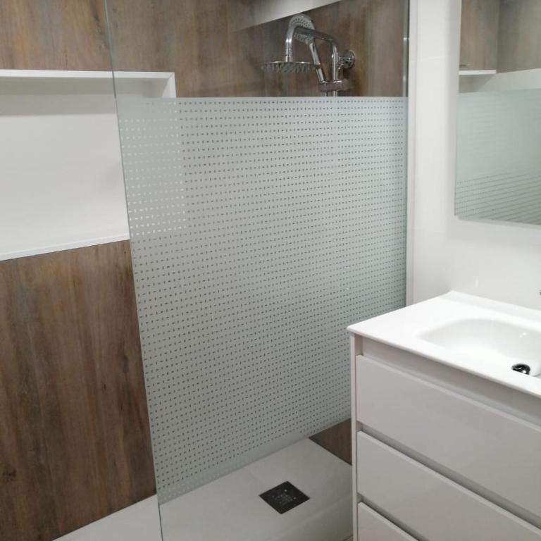 Apartamento en Torre Valentina, la mejor playa! - Three-Bedroom Apartment - 32