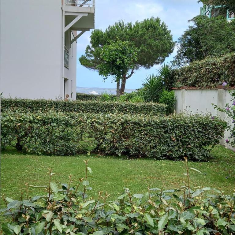 Appart résidence accès direct à la plage avec terrasse jardin - One-Bedroom Apartment - 8