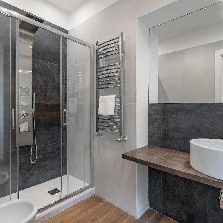 Leo's Colosseum - Private Apartments - Camera Deluxe con Bagno Privato - 4