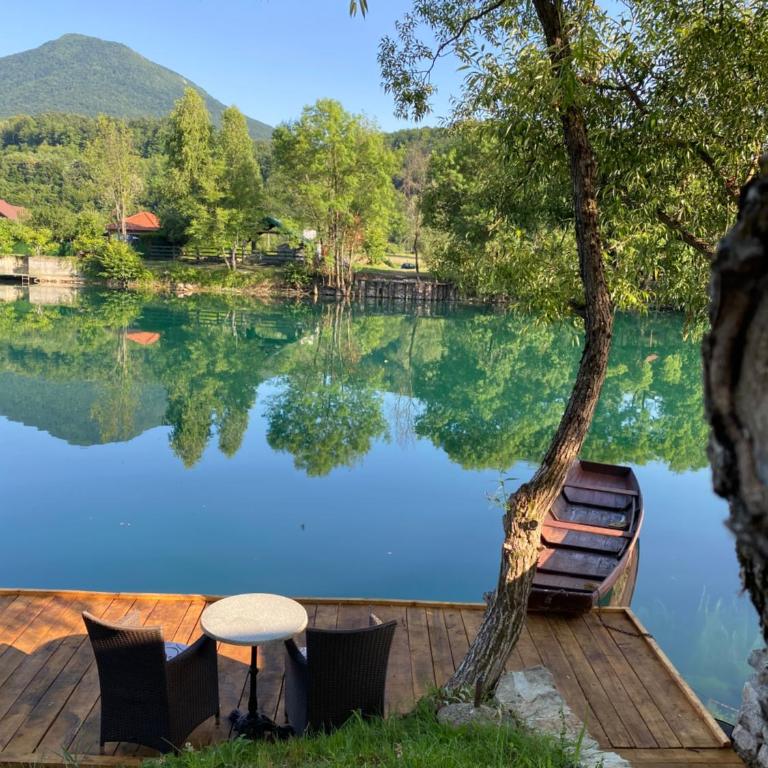 River Luxury House - Three-Bedroom Villa - 57