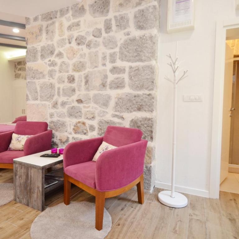 Kotor Center W - Studio Apartman - 9