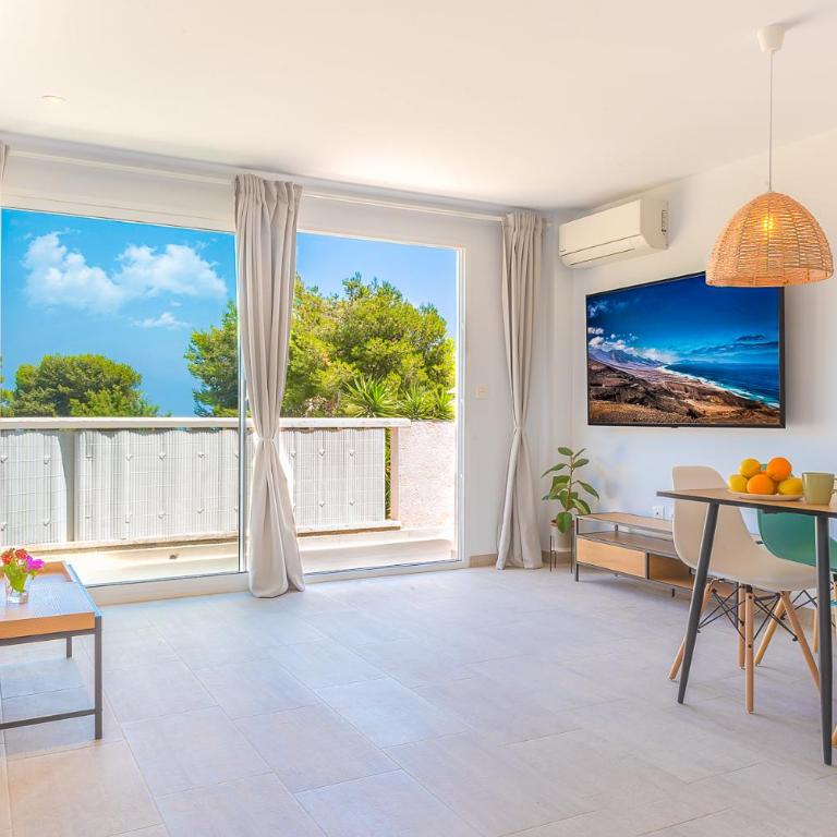 Great Top Apartment: Sea views, terrace and pool - Two-Bedroom Apartment - 1