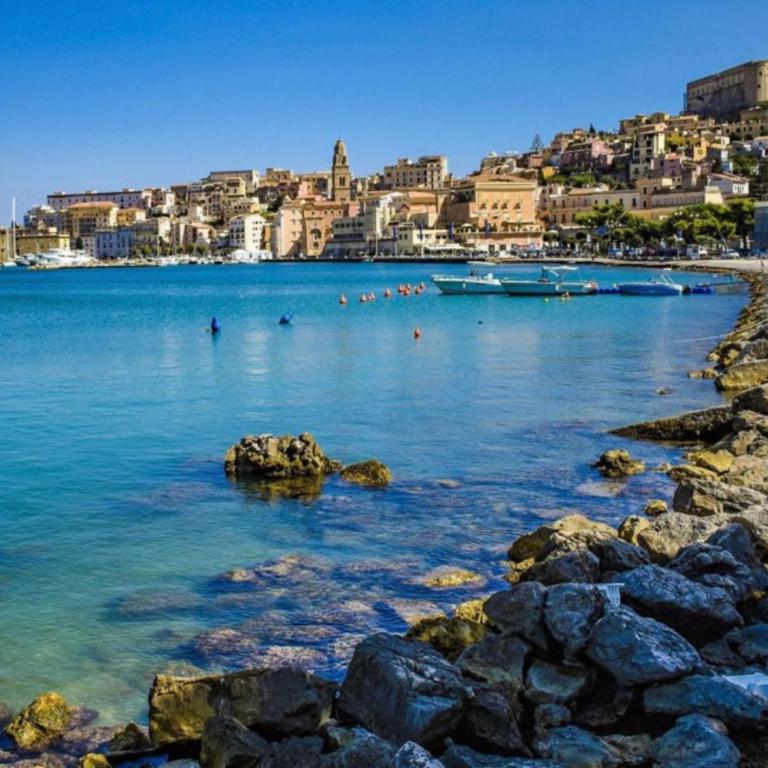 Nel borgo di Gaeta Palazzetto terra-cielo - Casa con 1 Camera da Letto - 4