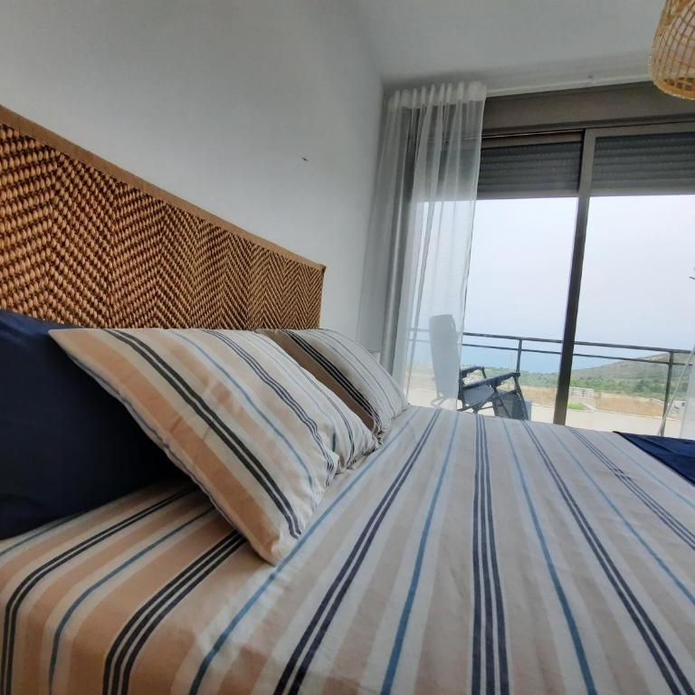 Piscina, Barbacoa, Jardín privado, Adosado familiar 160 m, vistas al mar y montaña, 7 personas, wifi, mascotas - Casa Unifamiliar de 2 dormitorios - 38