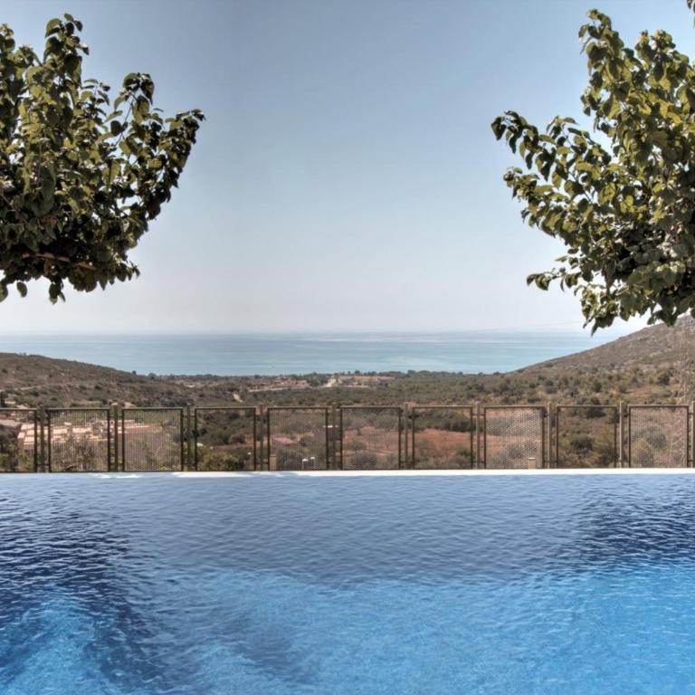 Piscina, Barbacoa, Jardín privado, Adosado familiar 160 m, vistas al mar y montaña, 7 personas, wifi, mascotas - Casa Unifamiliar de 2 dormitorios - 43