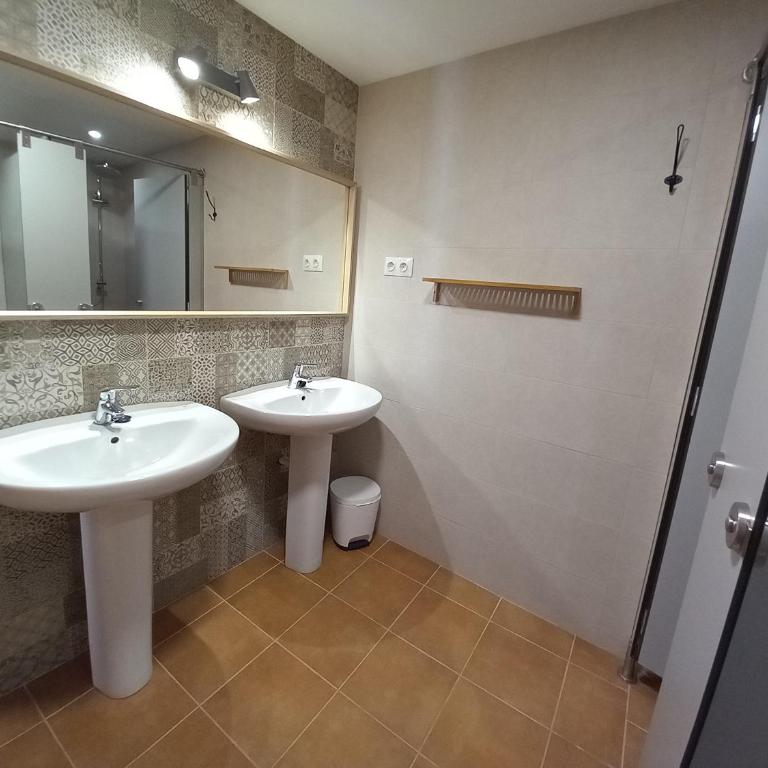 Rincón de Guara - Habitación Compartida Mixta de 8 camas - 2