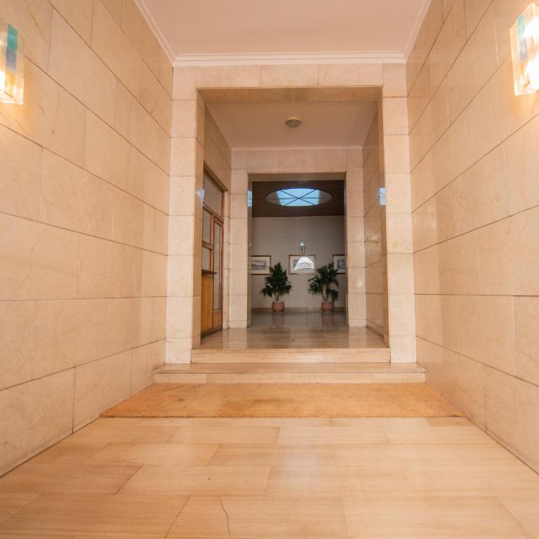 Leoncino Apartment - Appartamento con 2 Camere da Letto - 1
