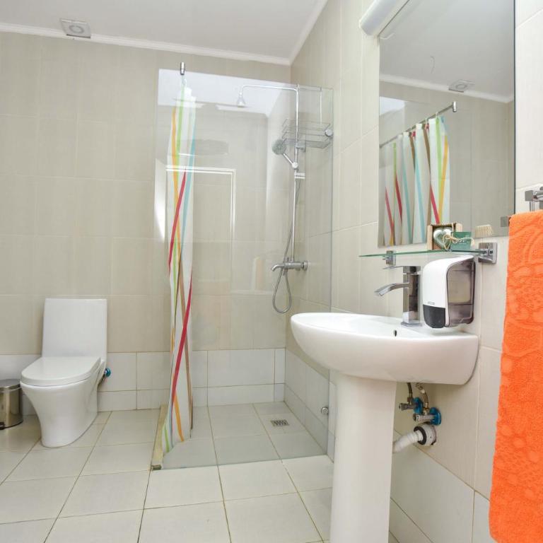 Victoria Center Apartments - One-Bedroom Apartment with Terrace - 9