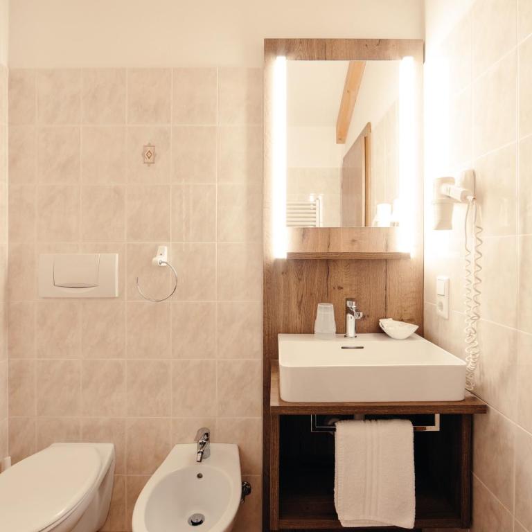Hotel Ludwigshof & Luvina - Habitación Doble Confort con balcón - 4