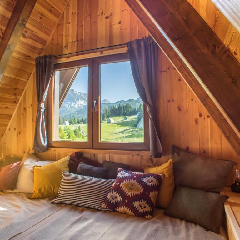 Chamois Apartments Durmitor - Two-Bedroom Chalet - 3