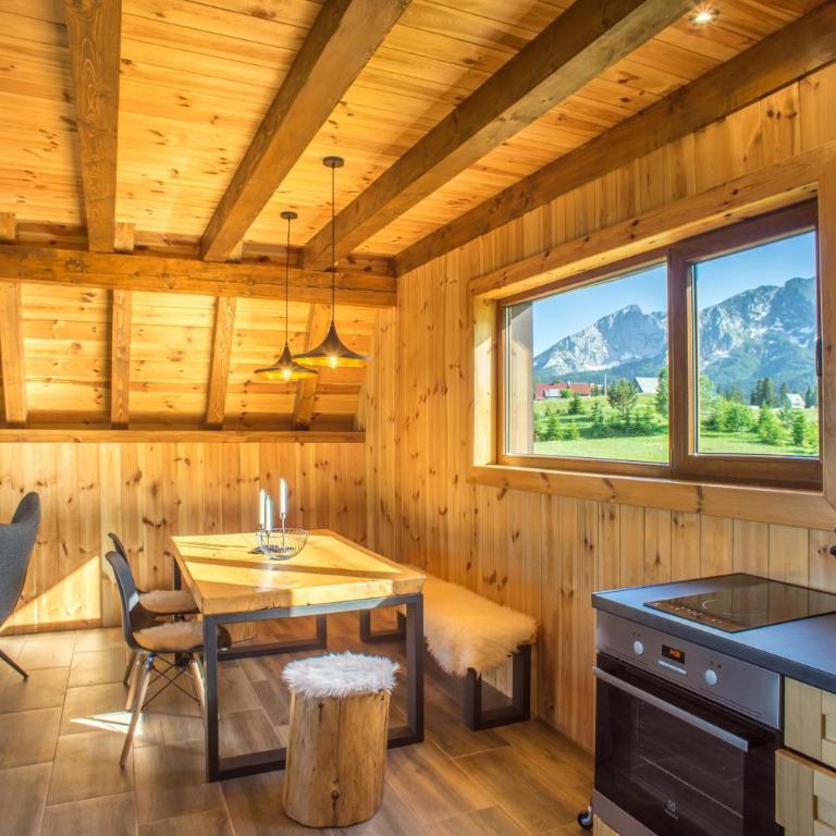 Chamois Apartments Durmitor - Two-Bedroom Chalet - 4