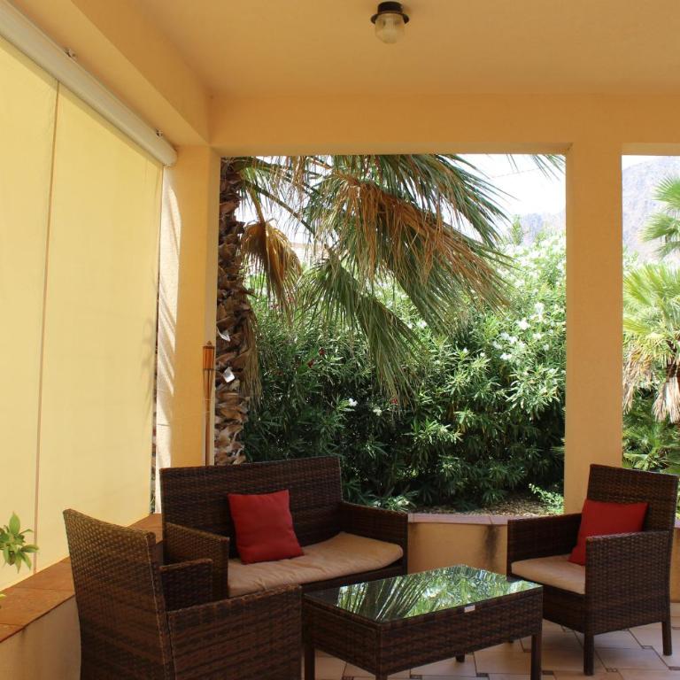 Casa Vacanze Libeccio - Villetta con giardino e piscina condominiale - Casa Vacanze - 24