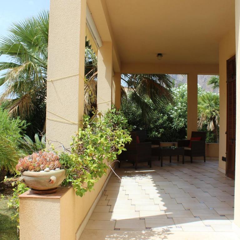 Casa Vacanze Libeccio - Villetta con giardino e piscina condominiale - Casa Vacanze - 23
