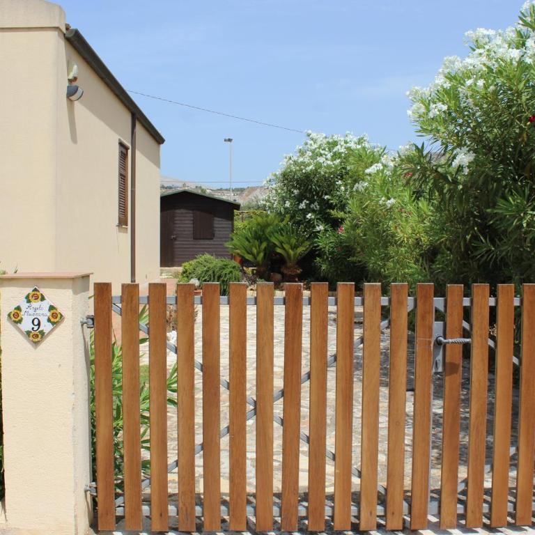 Casa Vacanze Libeccio - Villetta con giardino e piscina condominiale - Casa Vacanze - 27