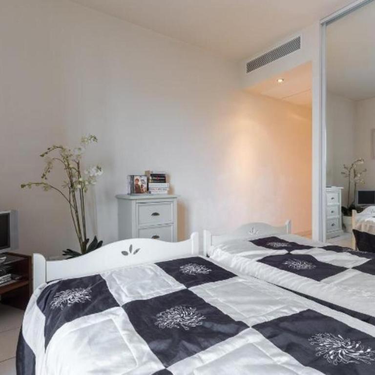 Cannes centre 2mins from beach stunning 3-Bed Apt - Apartamento - 40