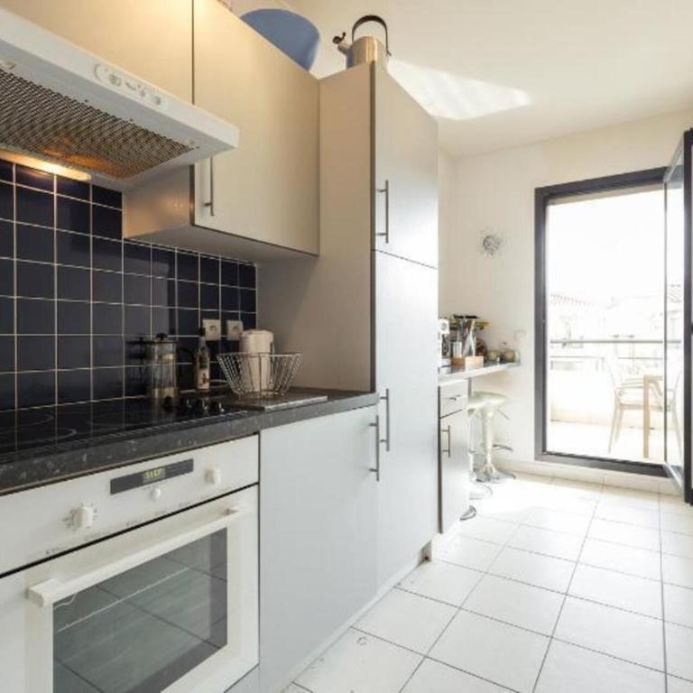Cannes centre 2mins from beach stunning 3-Bed Apt - Apartamento - 11
