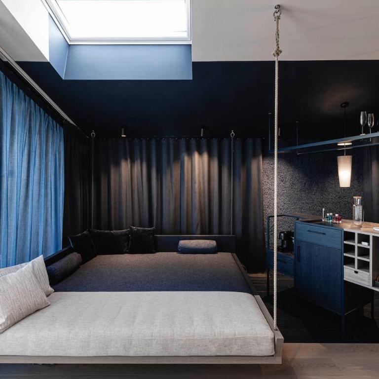 AEON Hotel - adults only Bed & Breakfast - Suite with Balcony - 2