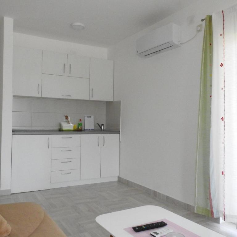 Luna Apartments - Studio sa Terasom - 13