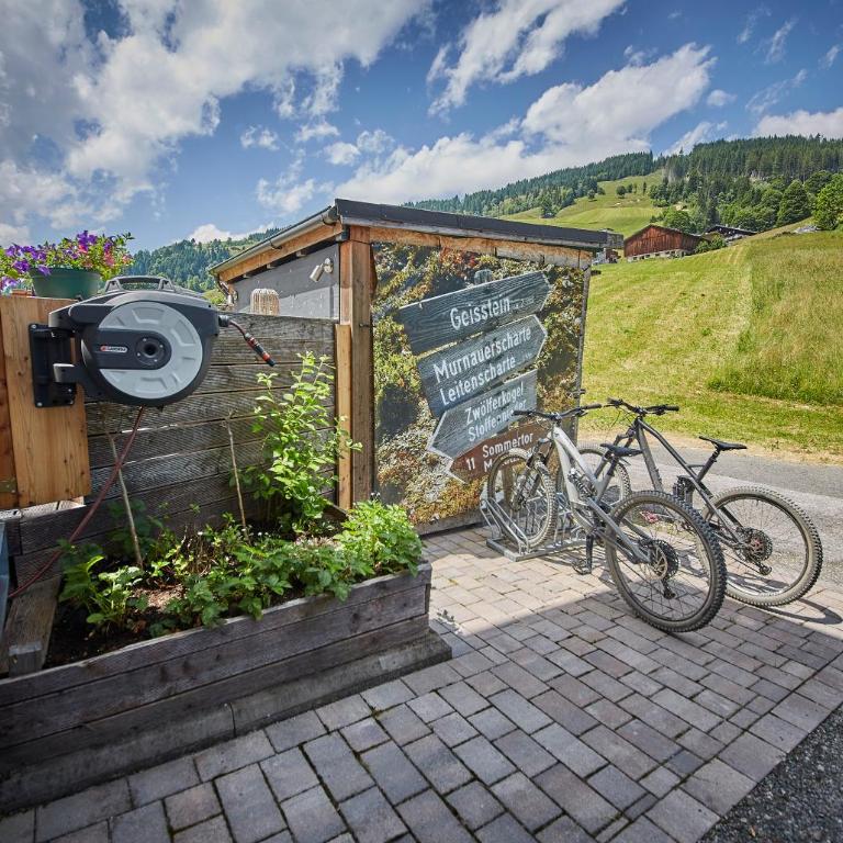 Saalbacher Perle 1 - Cozy Family Home - Four-Bedroom Deluxe Apartment - 8