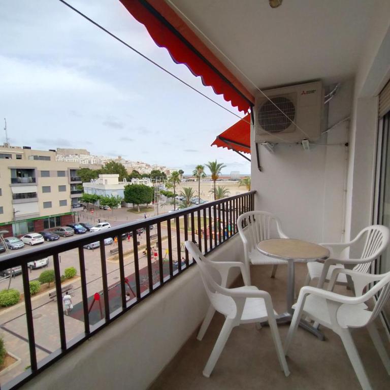 apartamento con aire acondicionado de tres dormitorios en el centro y junto a la playa - Apartamento de 3 dormitorios - 2