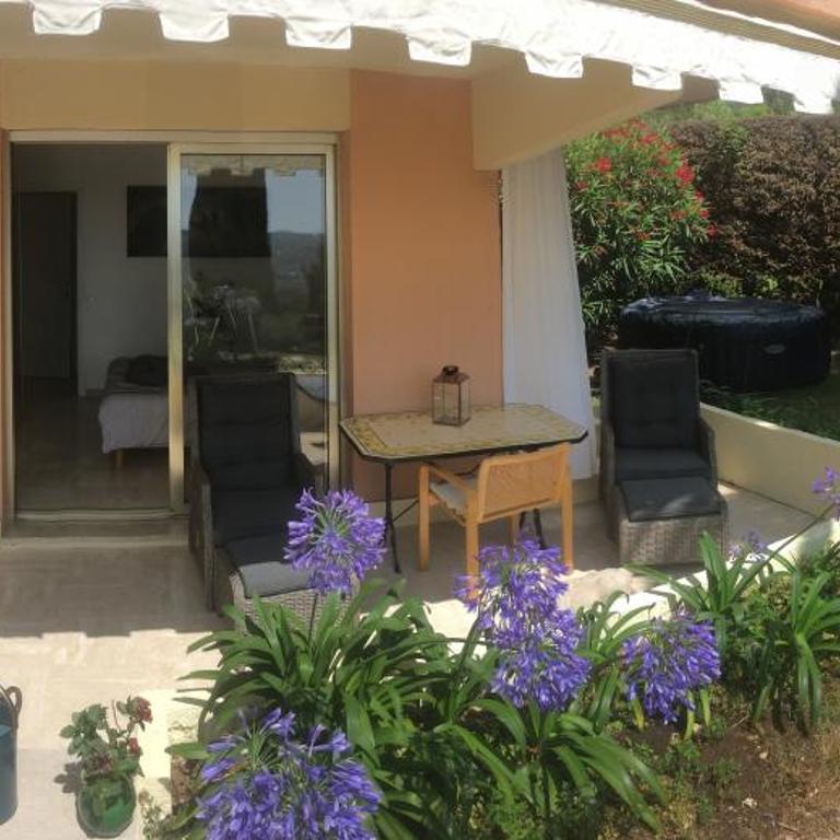 Clim Jardin et parking privé -piscine tennis et Park Vue mer - Appartement 1 Chambre - 9