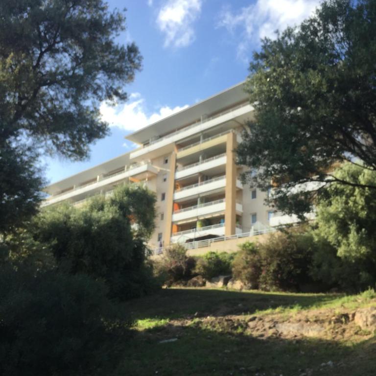 Appartement T3 classé 3 étoiles vue mer avec terrasse ,plage 2 minutes à pied - Appartement 2 Chambres - 15