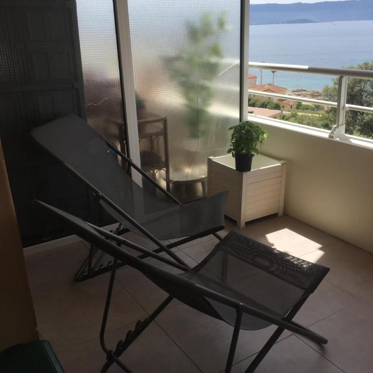 Appartement T3 classé 3 étoiles vue mer avec terrasse ,plage 2 minutes à pied - Appartement 2 Chambres - 5