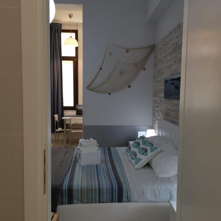 Al porticciolo - Camera Tripla con Bagno Privato - 27