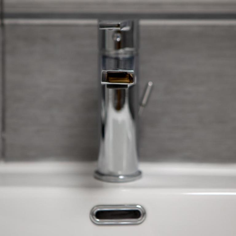 Pindemonte Suites - Camera Matrimoniale con Bagno Privato - 10