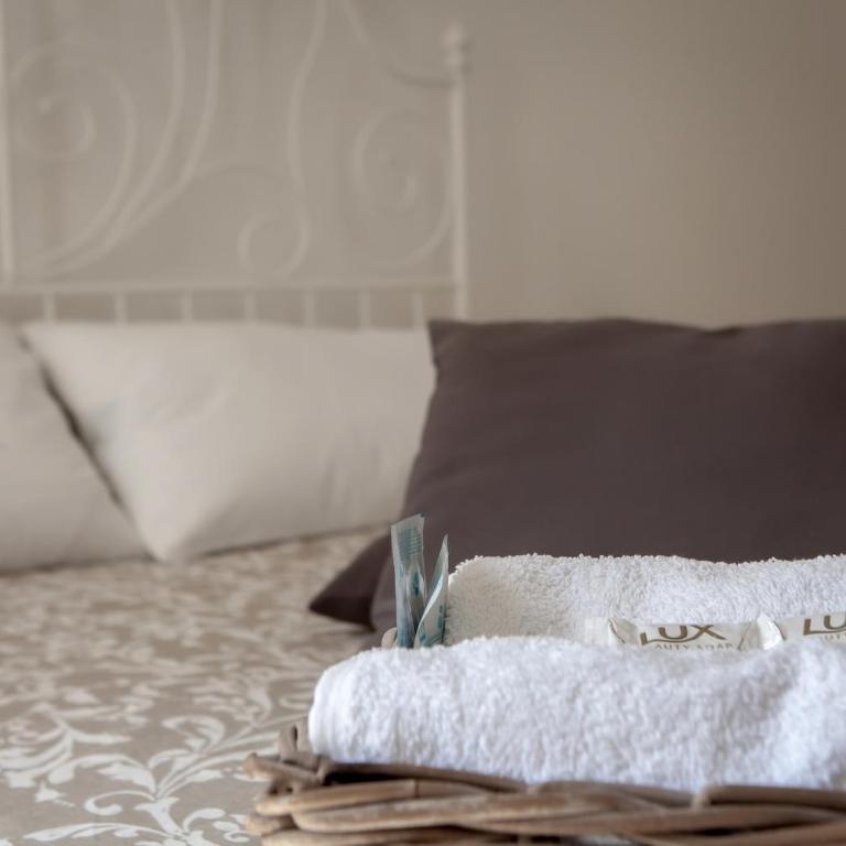 Pindemonte Suites - Camera Matrimoniale con Bagno Privato - 25