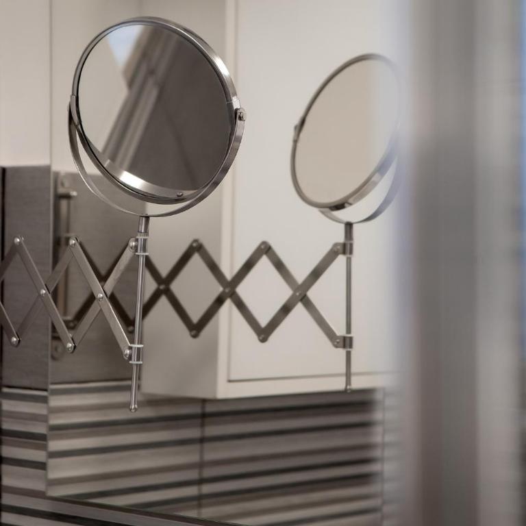 Pindemonte Suites - Camera Matrimoniale con Bagno Privato - 35