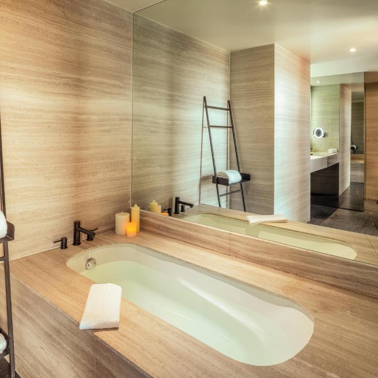 Novotel Mexico City Toreo - Deluxe Suite with Spa Bath - 8