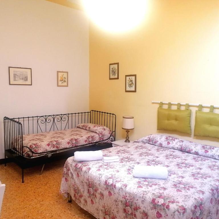 Casa di Osio - Camera Tripla con Bagno in Comune - 3