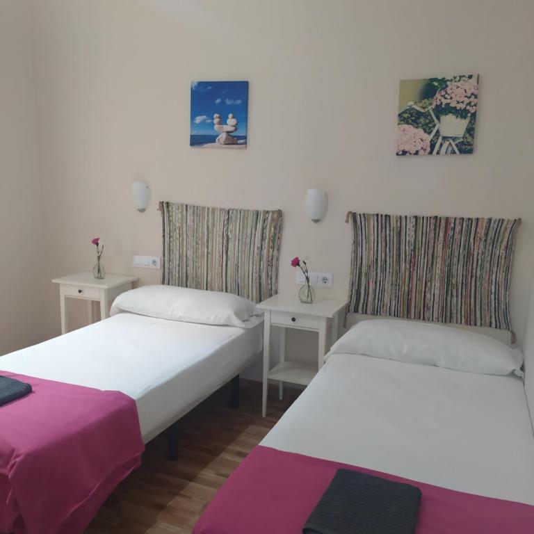 Pension Azahar - Habitación Doble con baño privado - 2 camas - 10