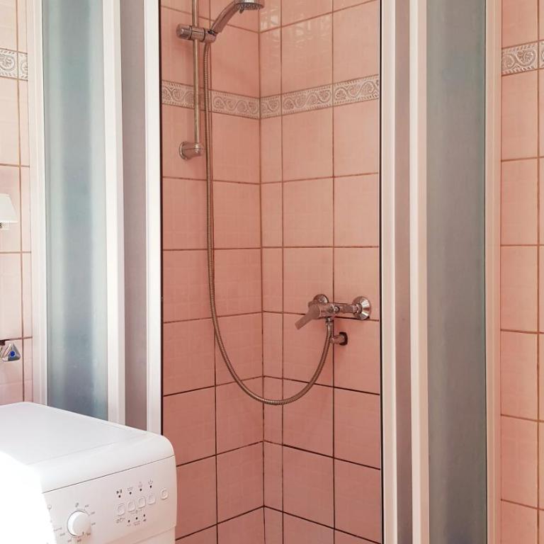 Sun's Ray Apartment - One-Bedroom Apartment - 19