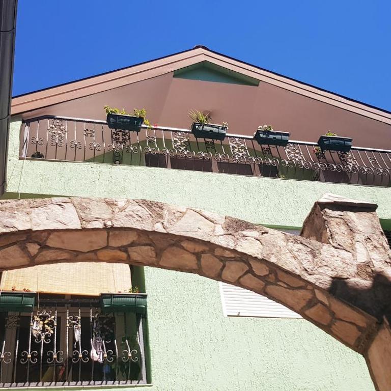 Sun's Ray Apartment - One-Bedroom Apartment - 2