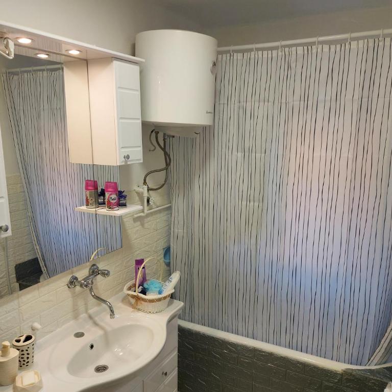Lovely, neat and quite apartment Dalia, private parking - Apartman sa Terasom - 10