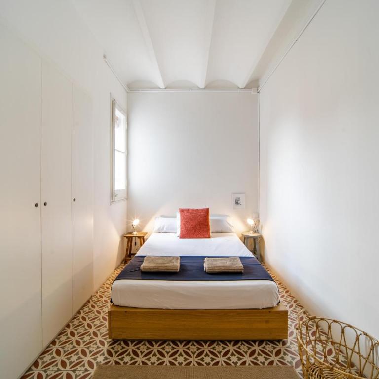 White penthouse - One-Bedroom Apartment - 11