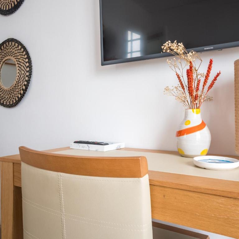 Tour de Nesle La Rochelle Vieux Port 3 etoiles - Chambre Lit King-Size avec Balcon - Vue sur Mer - 5