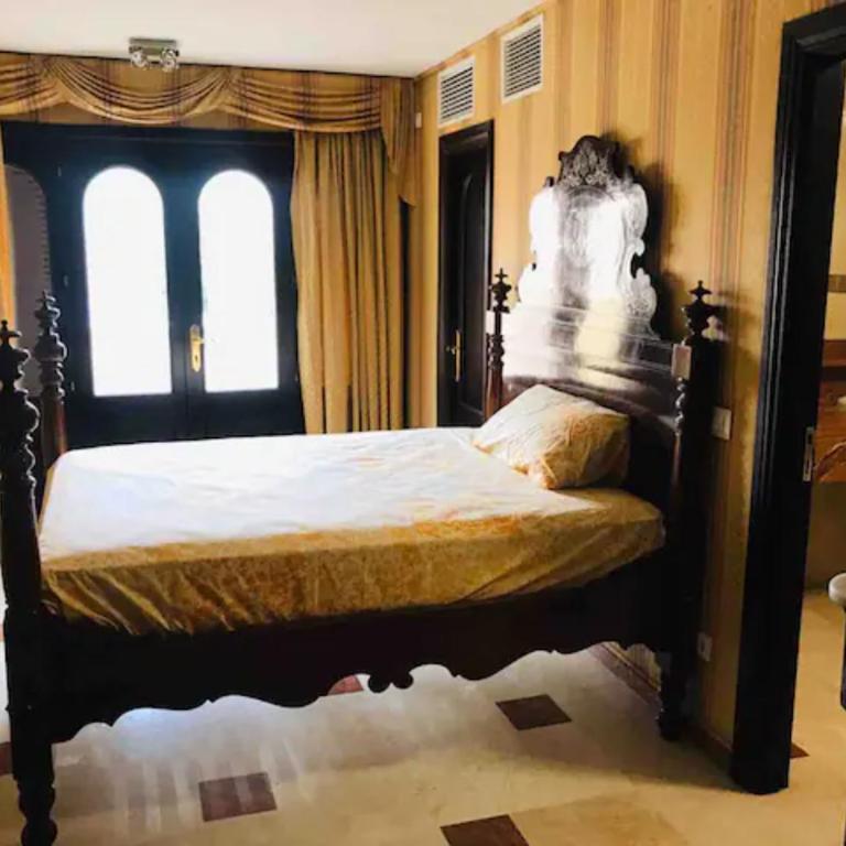 Villa with private pool -Palma Ambassador Center ETV14825 - Villa - 31