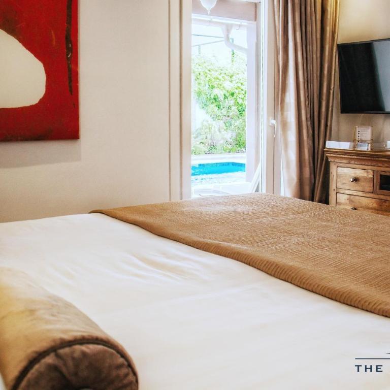 The Residence by the Beach House Marbella - Habitación Doble con vistas a la piscina - 7