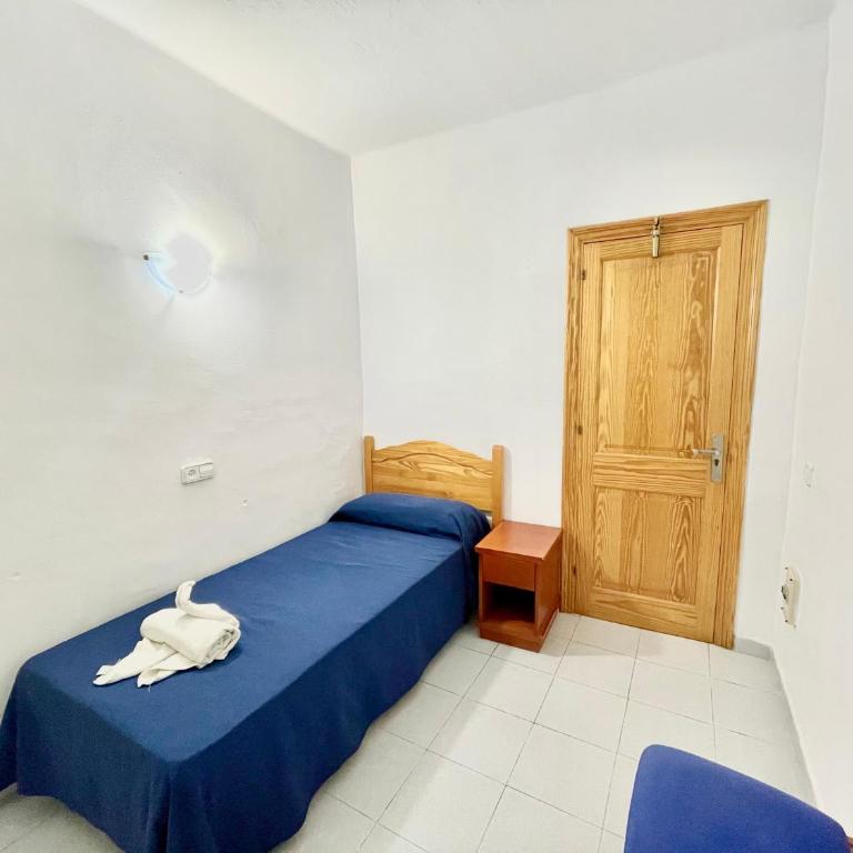 Hostal Vista Alegre - Habitación Individual Estándar con baño compartido - 2